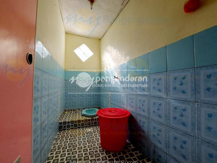  Tampilan Kamar Mandi Rumah Sewa Bi Emah